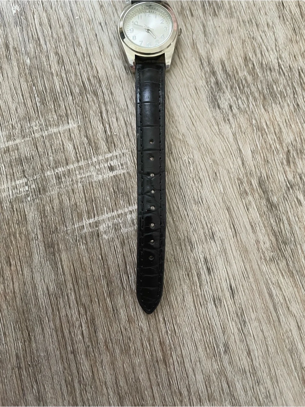 Classic Silver Round Watch with Black Leather Strap